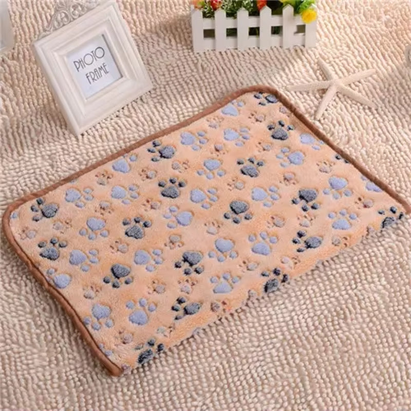 3 Sizes Cute Warm Pet Bed Mat Cover Towel Handcrafted Cat Dog Fleece Soft Blanket for Small Medium Large Dogs Puppy Pet Supplies