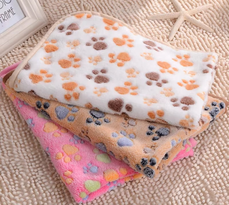 3 Sizes Cute Warm Pet Bed Mat Cover Towel Handcrafted Cat Dog Fleece Soft Blanket for Small Medium Large Dogs Puppy Pet Supplies