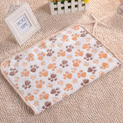 3 Sizes Cute Warm Pet Bed Mat Cover Towel Handcrafted Cat Dog Fleece Soft Blanket for Small Medium Large Dogs Puppy Pet Supplies
